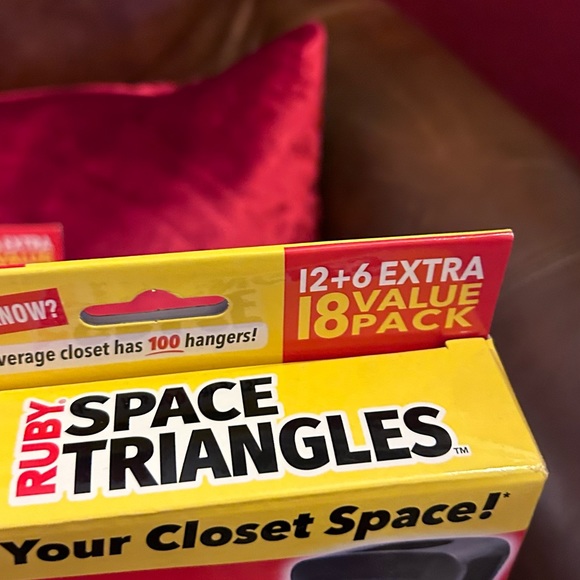 2 packs of 18 each plus 27 without box (63 total) space triangles - Picture 3 of 6